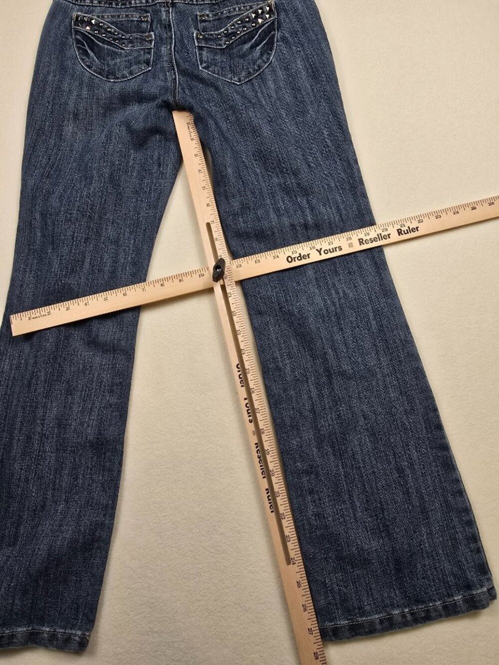 JW Petite Womens Bootcut Blue Jeans Size 4P With Studded Back Pockets - Picture 6 of 6